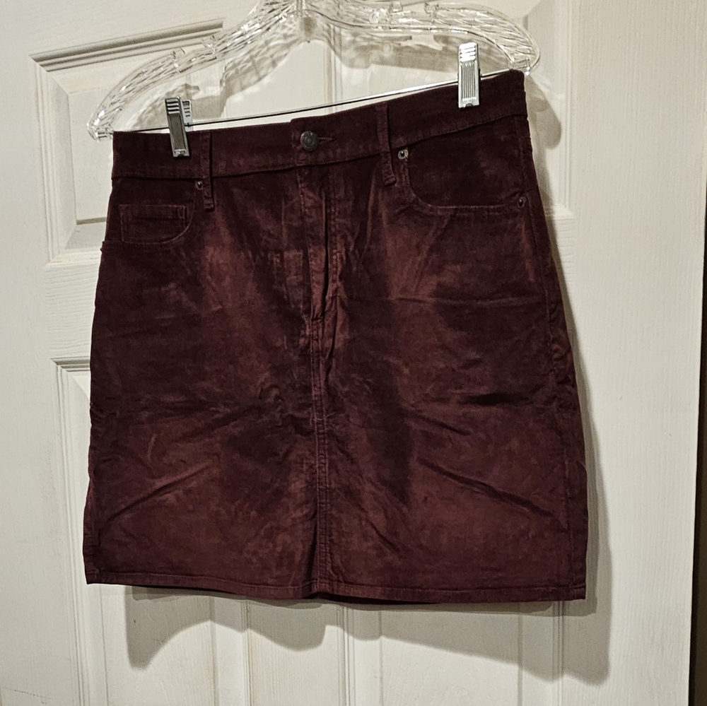 OLD NAVY SKIRT